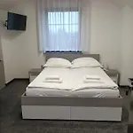 Dom Przyjec ewa * Piece (Silesia)